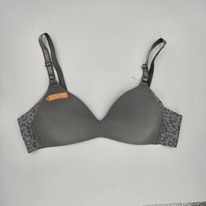 Warner’s No Side Effects Underarm-Smoothing Comfort Wireless Womens Bra Size 34A